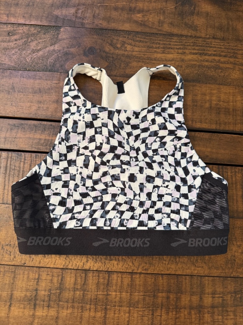 Brooks Women's Drive 3 Pocket Run Bra in the Speed Check